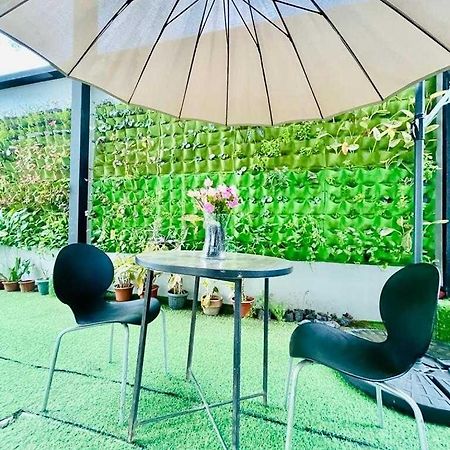 מקטאן Oyo 1008 Armond Bed And Breakfast מראה חיצוני תמונה
